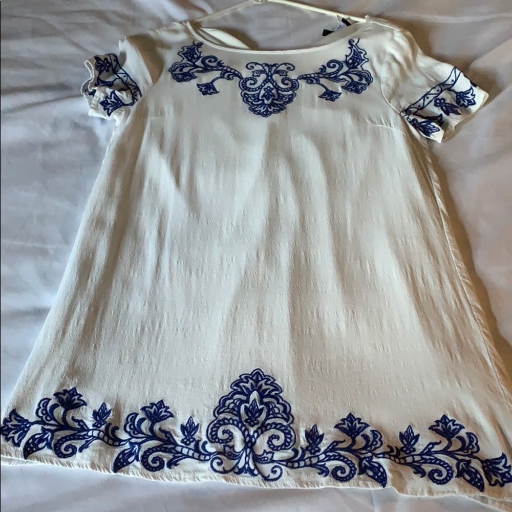 Lulus dress - Picture 2 of 2